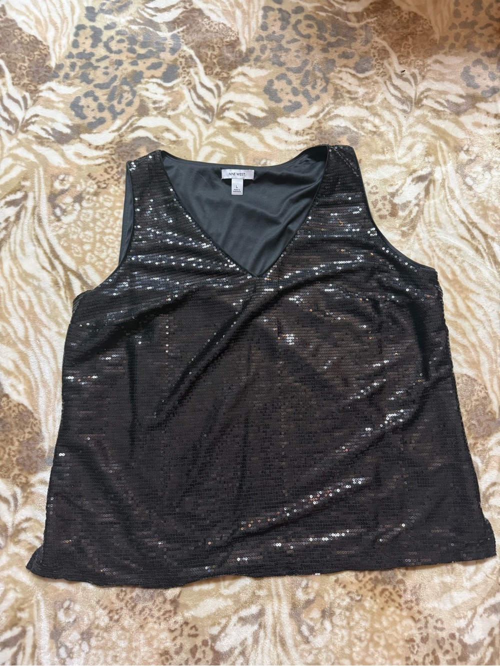 Nine West black sequin tank top size L